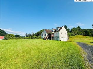 782 N Fork New River Rd, Lansing, NC 28643