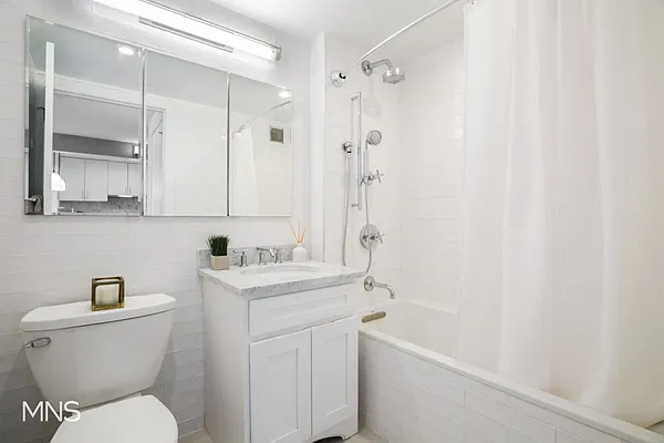 Sold by MNS | media 9