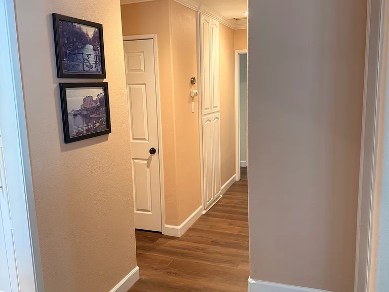 2235 Meyer Pl — Photo 6