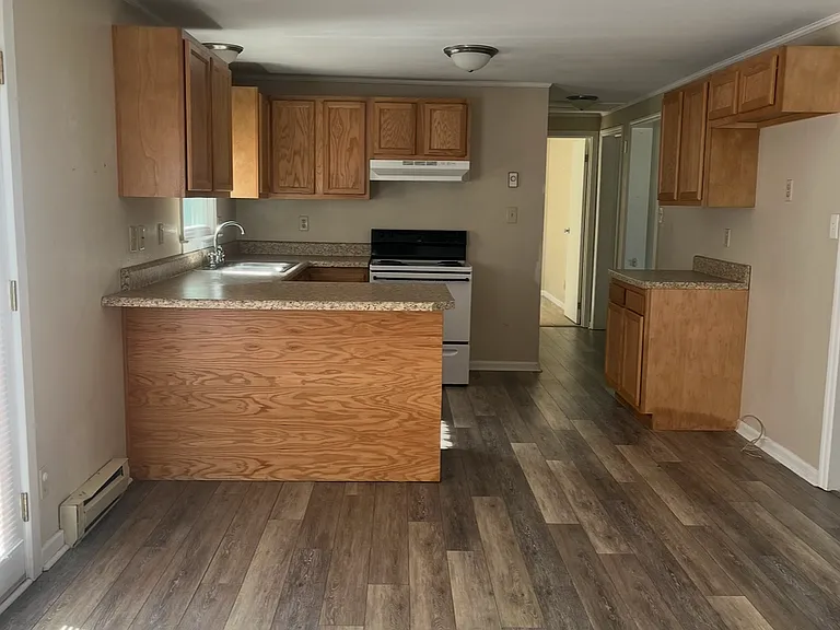 106 Virginia Ln — Photo 3