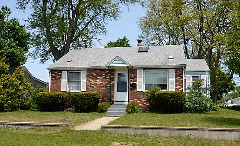 1st image of 30 Bliss St