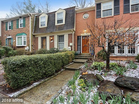 2nd image of 6753 Surreywood Ln