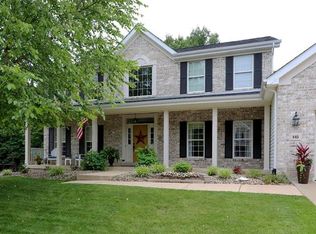 845 Castle Pines Dr, Ballwin, MO 63021