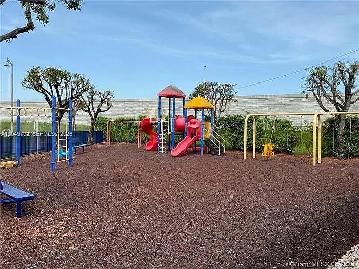 8441 SW 124th Ave #103 — Photo 20