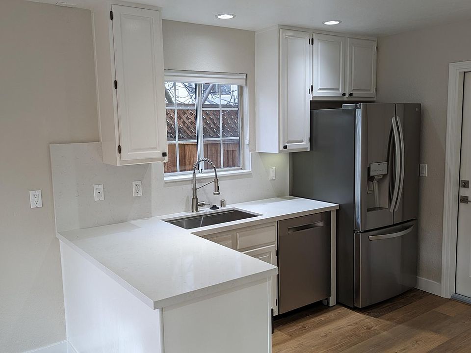 1st image of 120 E Latimer Ave
