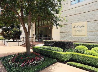 2211 Briarglen Dr APT 310, Houston, TX 77027