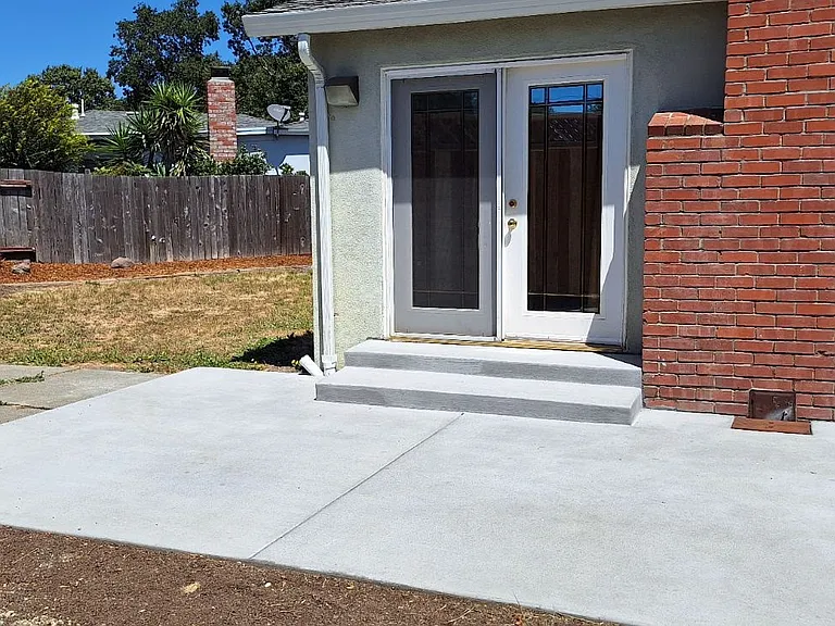 19 Bernice Ct — Photo 12