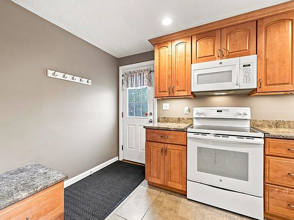 2nd image of 1 Pinkham Avenue
