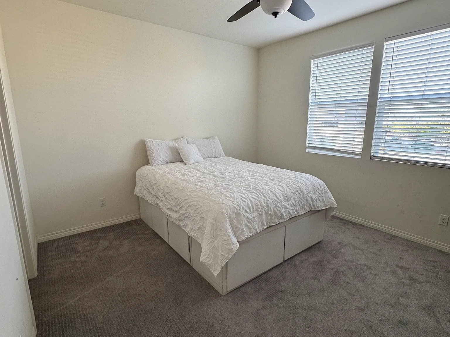 3 bed, 1485 sqft, $2,000 — Photo 1