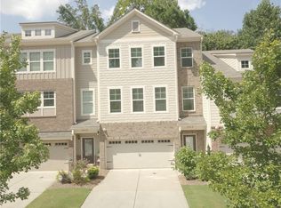 2810 White Oak Ln, Decatur, GA 30032