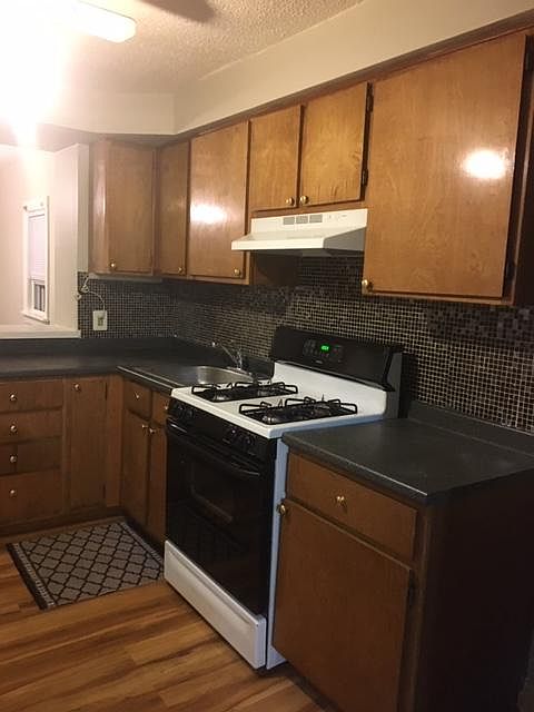 1st image of 72XX Oakley St