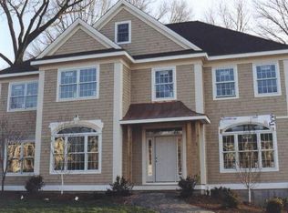 75 Sconset Dr, Fairfield, CT 06430