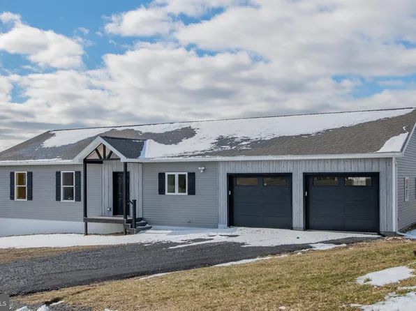 53 Julia Dr, Lock Haven, PA 17745