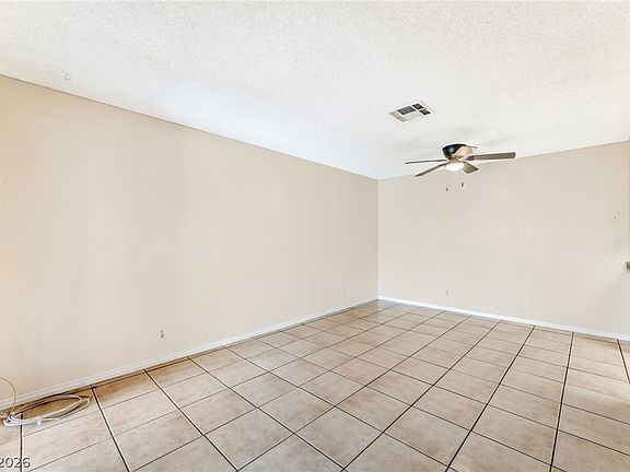 5th image of 457 N Lamb Blvd APT B
