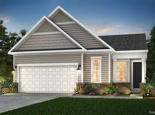 1559 Moss Dr, Milford, MI 48381