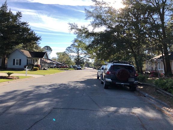 5th image of 2411 Louisiana Ave