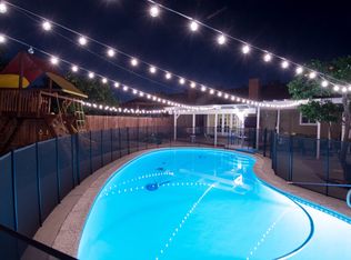 19537 Gault St, Reseda, CA 91335
