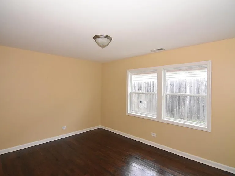 2710 Reuter St — Photo 13