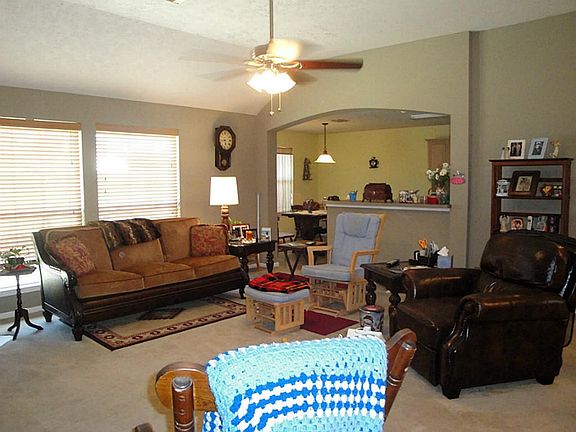 5th image of 21610 Country Club Green Dr