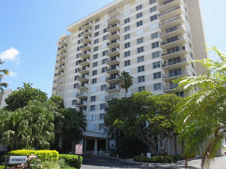 1900 S Ocean Blvd #7J — Photo 1