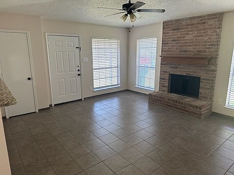 2nd image of 4109 Fossil Ridge Dr