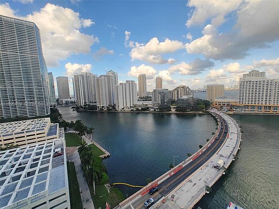 5th image of 801 Brickell Bay Dr APT 1961