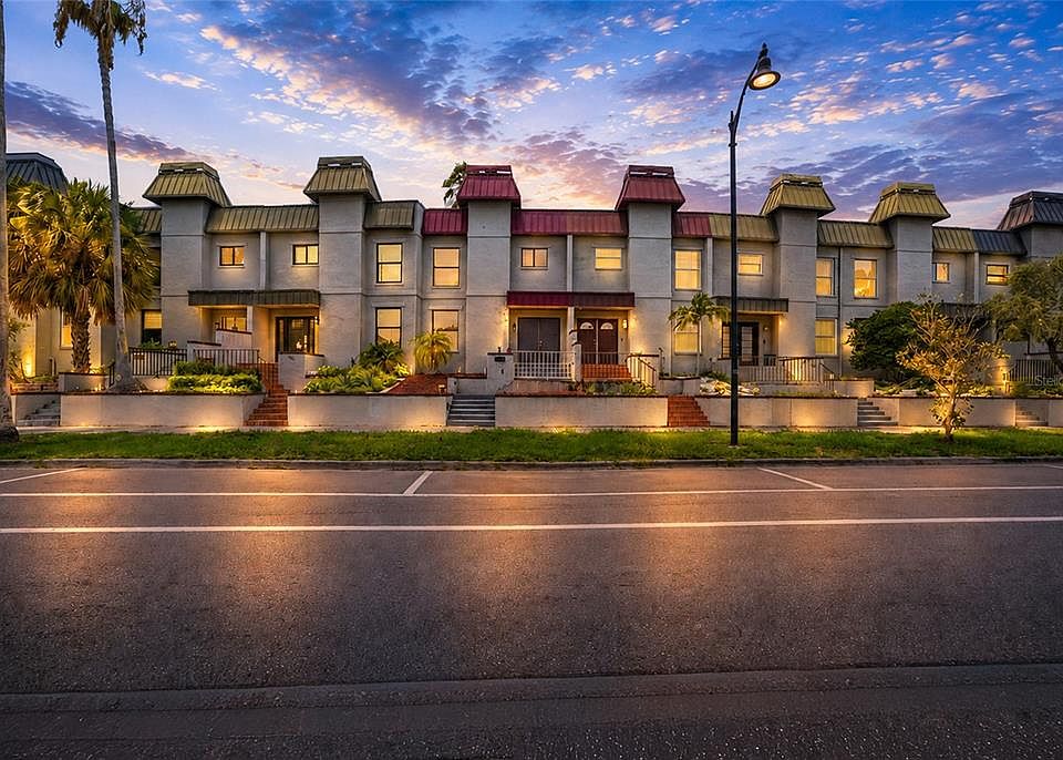 1st image of 170 E DAVIS BOULEVARD