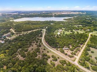 1484 Lakeview Ct, Cleburne, TX 76033