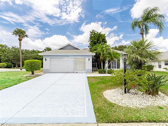 2nd image of 602 Winterbrooke Way