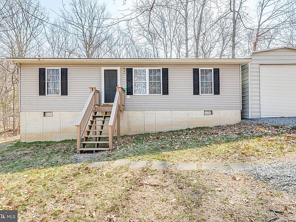 4th image of 134 Blackberry Ln
