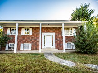 1045 Bernstein Rd, Fredericksburg, VA 22407