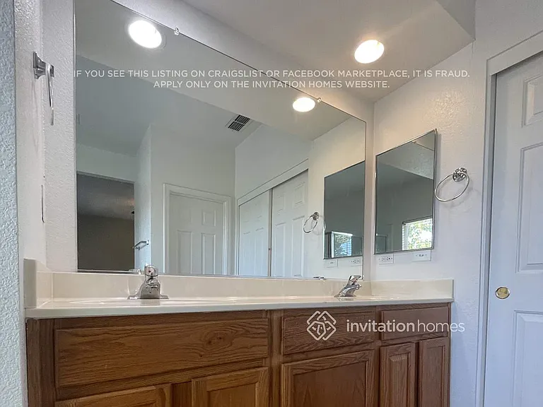 9255 Boulder Falls Ct — Photo 18