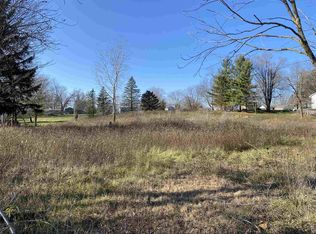 5833 N Blue Lake Rd, Churubusco, IN 46723