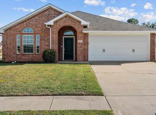 5411 Meadow West Ct, Flint, TX 75762
