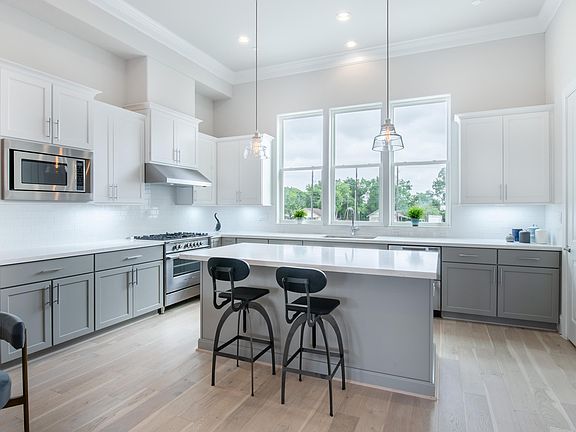 6th image of this home