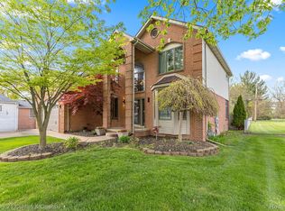 19000 Superior St, Southgate, MI 48195