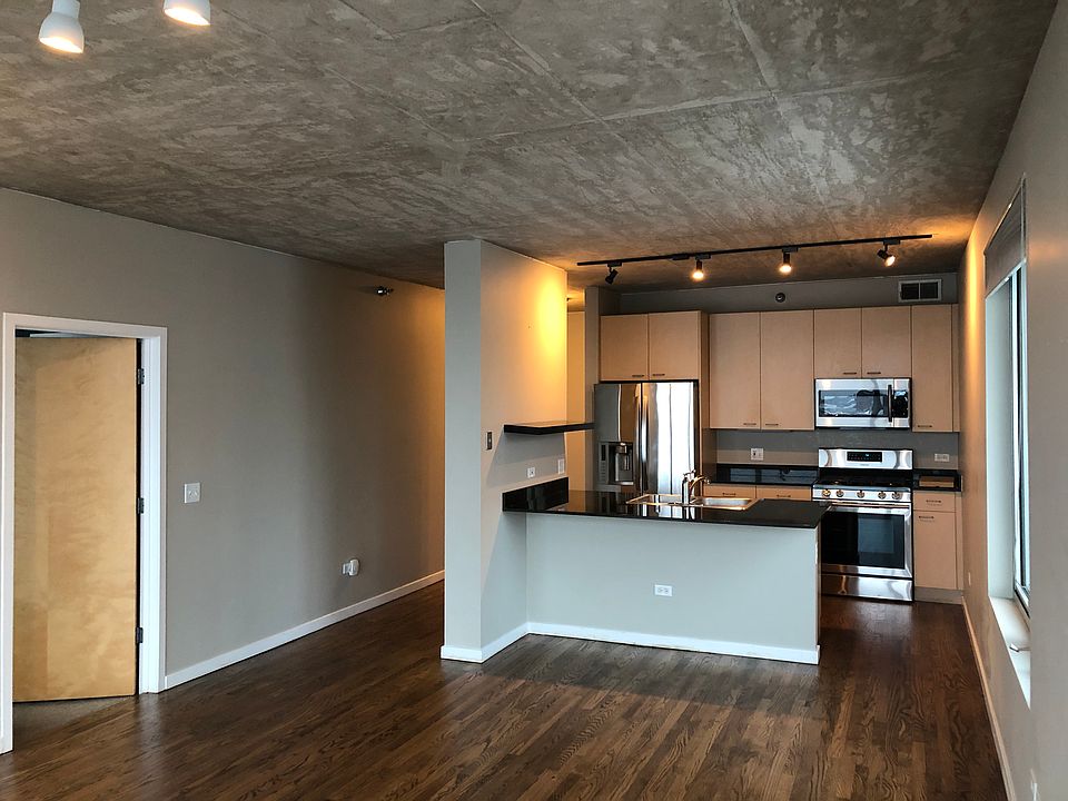 1st image of 1845 S Michigan Ave Unit 805