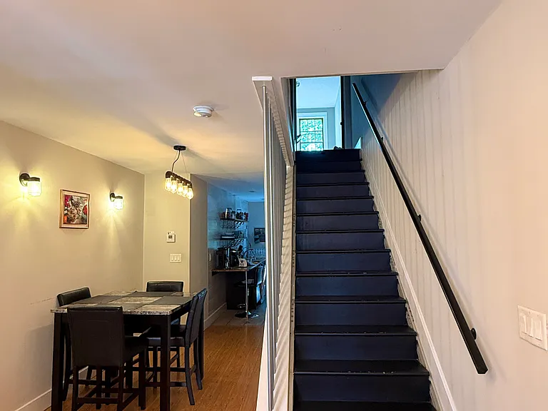 106 Callender St — Photo 4