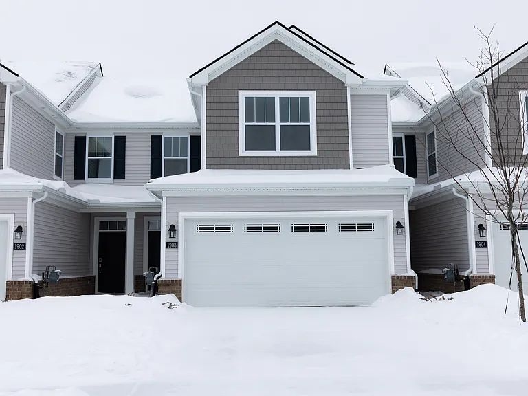 1903 Salt Springs Dr — Photo 1