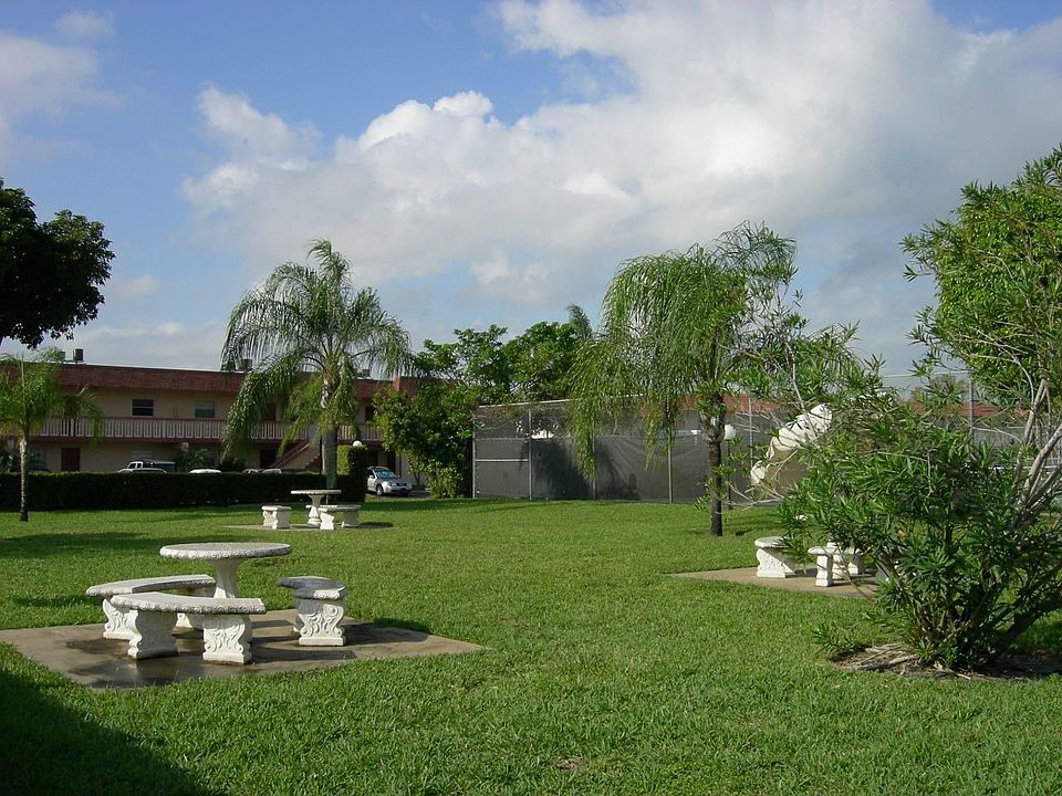 Garden and barbcue