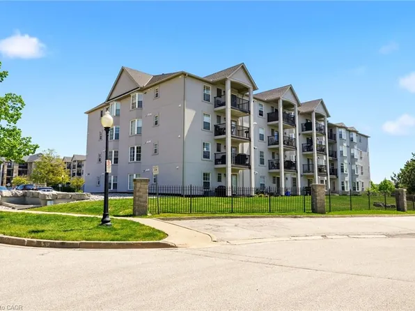 1411 Walkers Line #105, Burlington, ON L7M 4P5