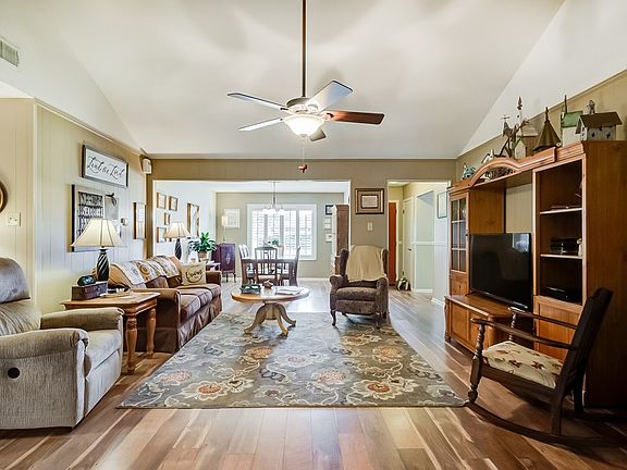 5th image of 1211 Verna Dr