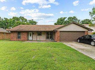 2919 Panhandle Dr, Grapevine, TX 76051
