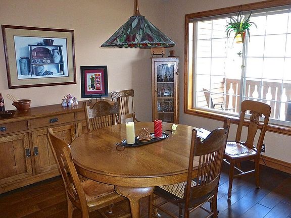 dining area-light excluded