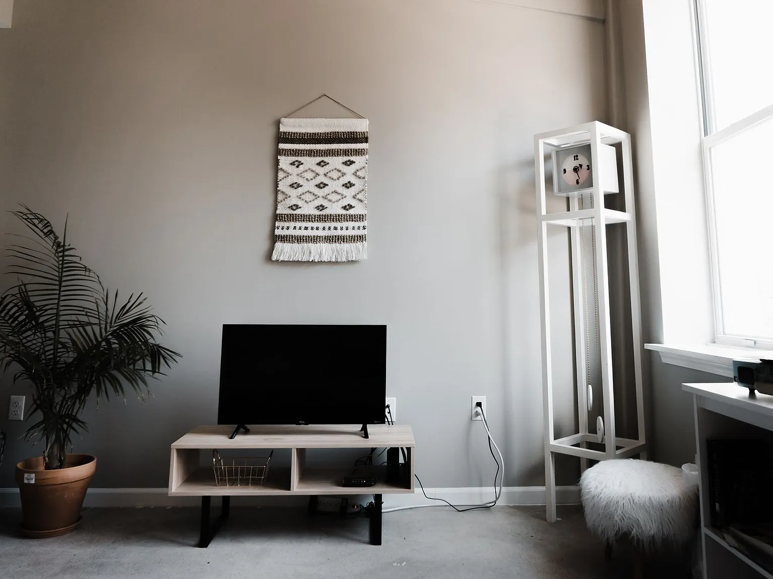 EPERNAY APARTMENTS — Photo 4