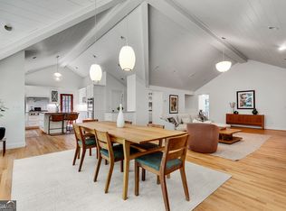 2284 Fairoaks Rd, Decatur, GA 30033