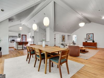 2284 Fairoaks Rd, Decatur, GA, 30033