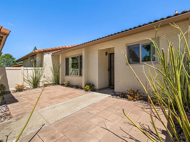 1723 Kellington Pl — Photo 2