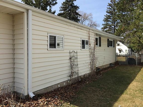 3rd image of 626 Ethel St
