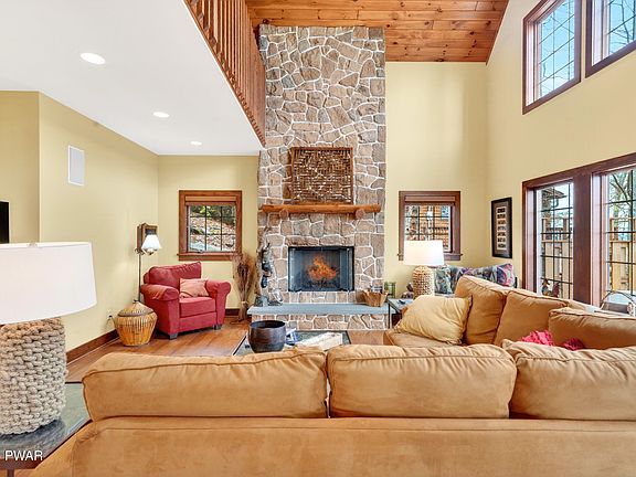 4th image of 2 Knollwood Rd